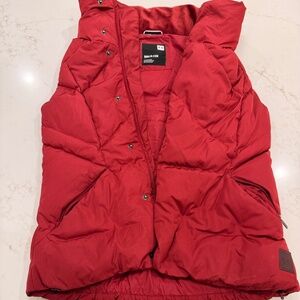 Under Armour Women’s Puffer Vest – Red – Size Small